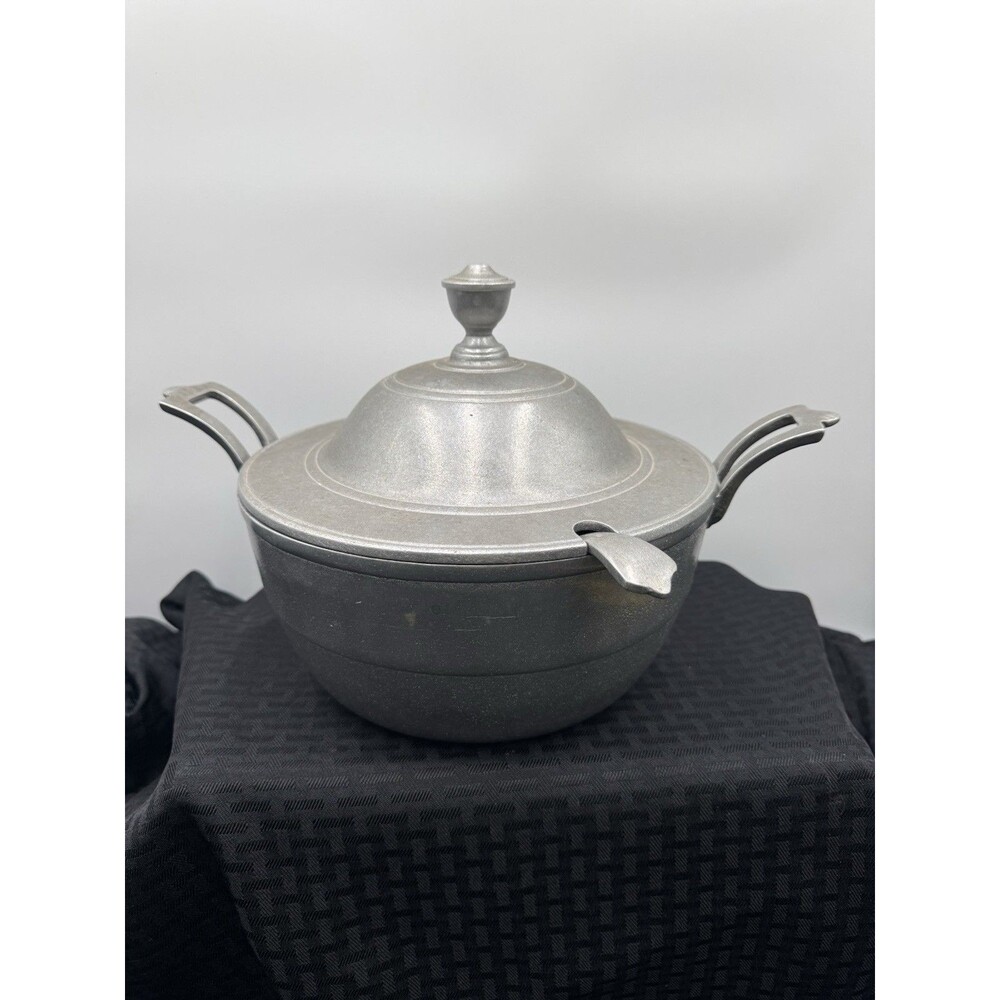 Vintage Wilton Armetale RWP Mount Joy Pewter Soup Tureen with Lid Ladle 1973